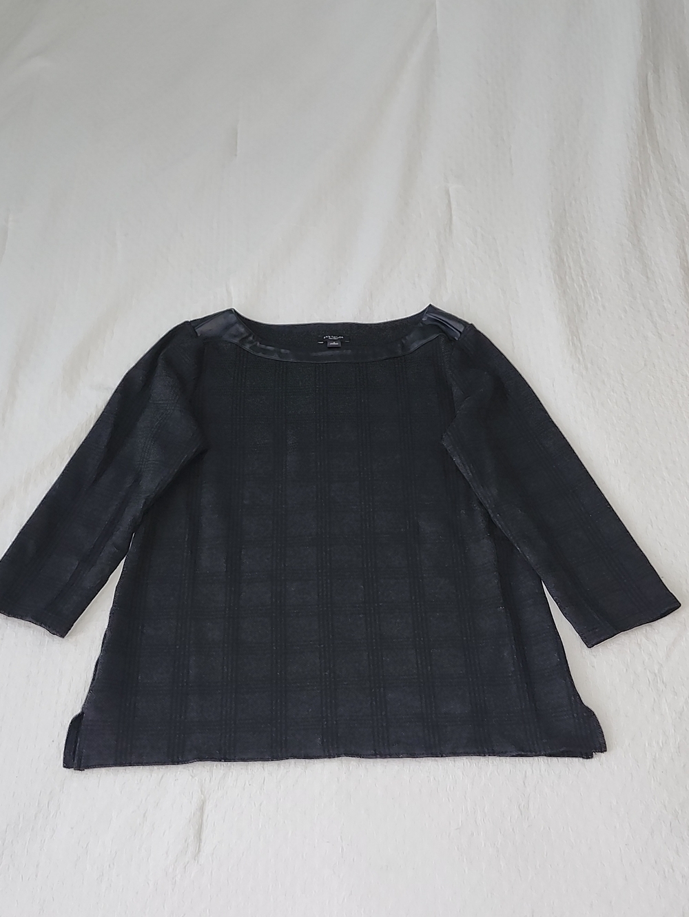 Ann Taylor Factory Plaid Faux Leather Trim Knit Tunic Top Black Gray S
